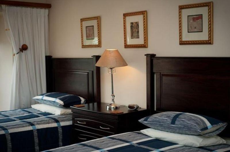 Avon Road Guest House & Tours Боксбург Номер фото